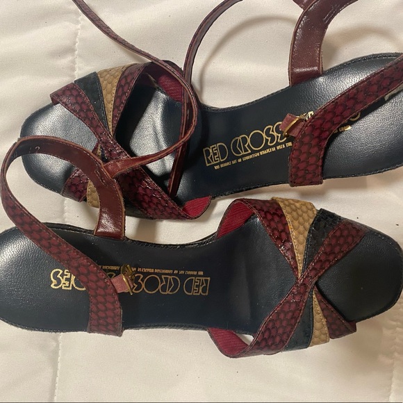 Vintage Sexy Salsa Crocodile Heels - Picture 2 of 5